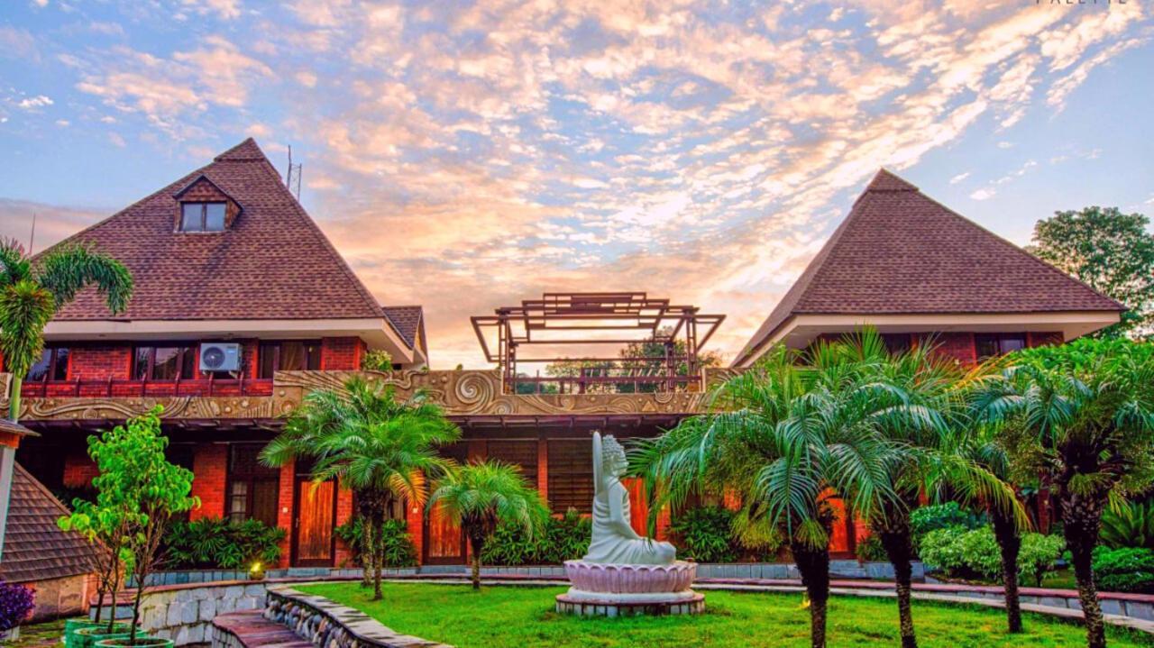 דהראדון Pyramid Home Divine - A Wellness Resort מראה חיצוני תמונה