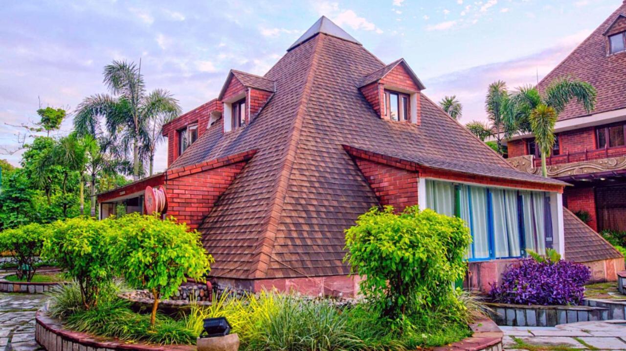 דהראדון Pyramid Home Divine - A Wellness Resort מראה חיצוני תמונה